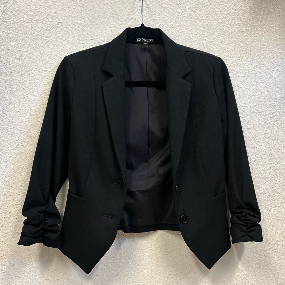 Express Blazer with Ruched sleeves
